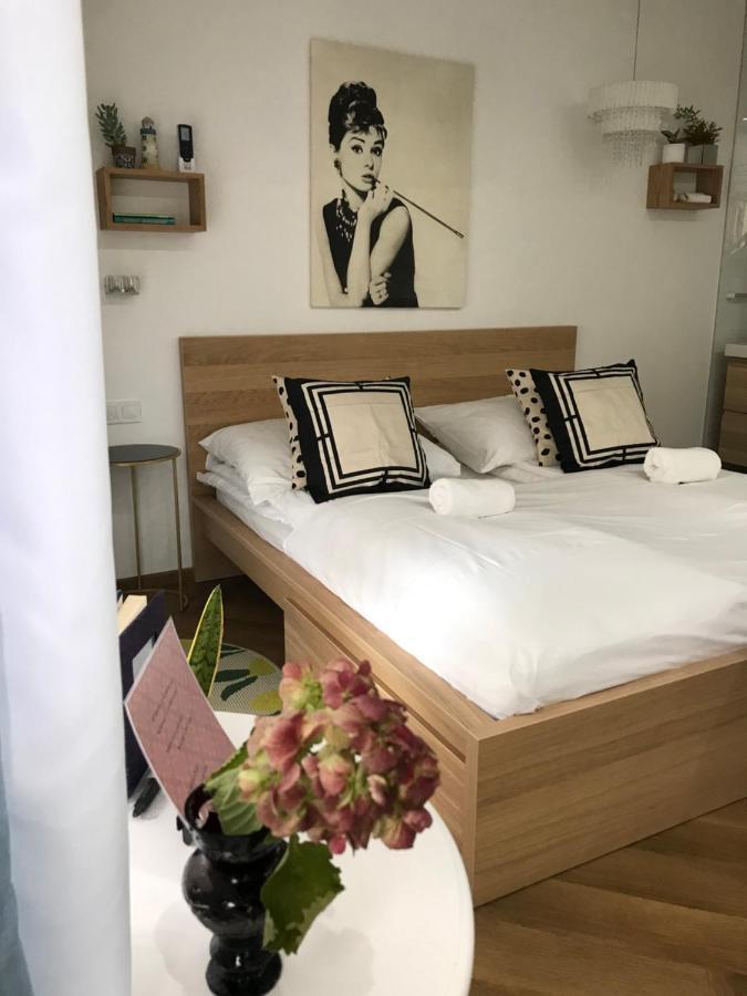 Greatforest Rosehill 2 Apartman -Bmw- Debrecen Bagian luar foto